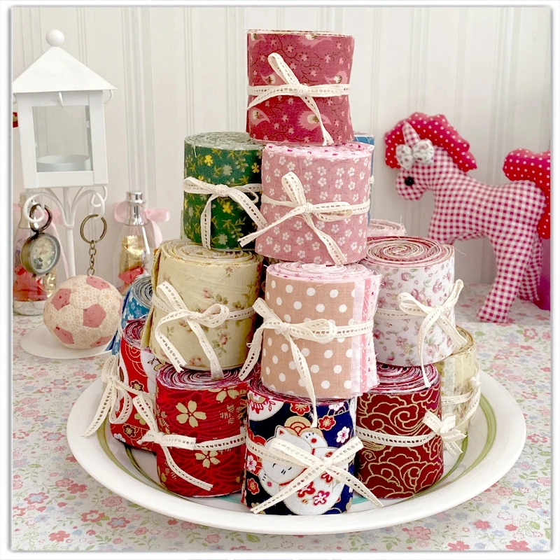 French Streamer Cotton Patchwork Jelly Roll Red Bronzing Fabric Hand Long Cloth For Crafts Doll Skirt Needlework Accessories
French Streamer Cotton Patchwork Jelly Roll Red Bronzing Fabric Hand Long Cloth For Crafts Doll Skirt Needlework Accessories