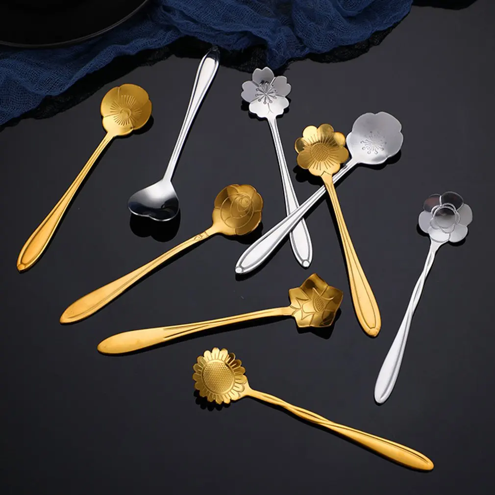 Tea Coffee Mixing Spoon Gold Spoon Long Handle Dessert Stainless Steel Vintage Teaspoons Drink Tableware Flowers Design 1PCS
Tea Coffee Mixing Spoon Gold Spoon Long Handle Dessert Stainless Steel Vintage Teaspoons Drink Tableware Flowers Design 1PCS