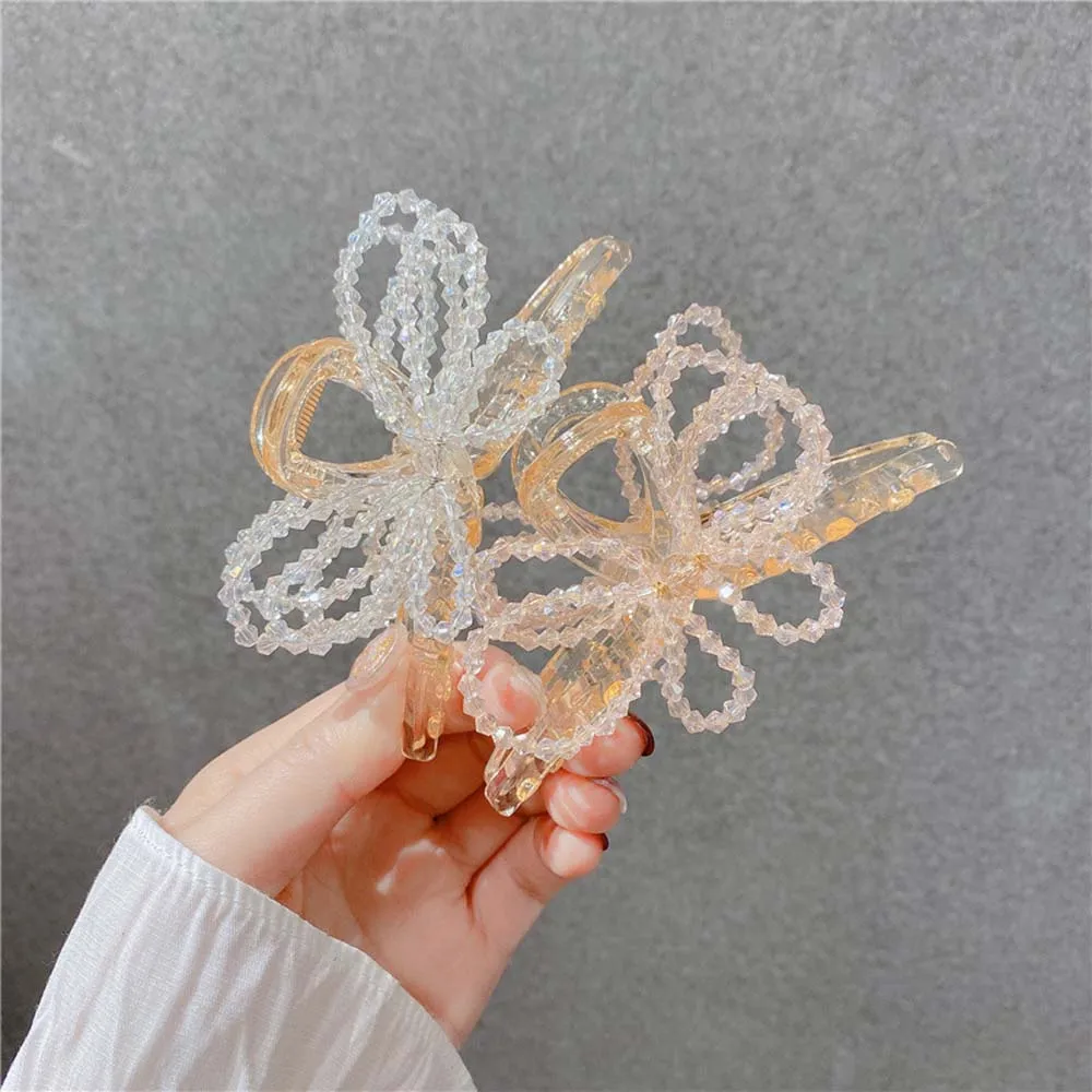 Fashion Shiny Crystal Butterfly Hair Claw Women Elegant Temperament Hair Crab Clip Female Trendy Large Headwear
Fashion Shiny Crystal Butterfly Hair Claw Women Elegant Temperament Hair Crab Clip Female Trendy Large Headwear