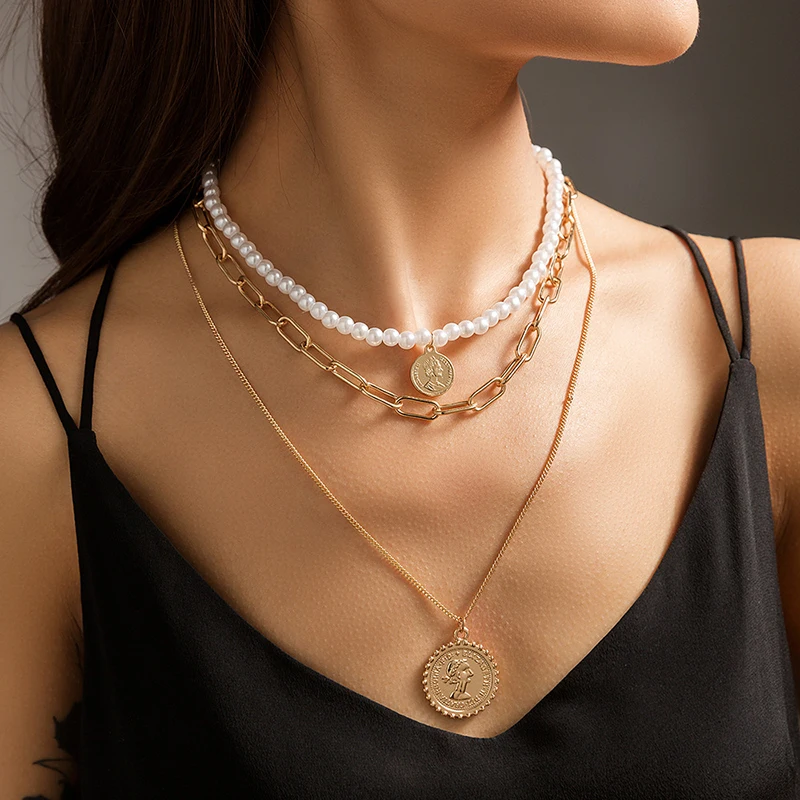 Multilayer Necklace for Women Vintage Coin Pendant Necklaces Temperament Pearl Gold Chain Choker Simple Jewelry Accessories Gift
Multilayer Necklace for Women Vintage Coin Pendant Necklaces Temperament Pearl Gold Chain Choker Simple Jewelry Accessories Gift