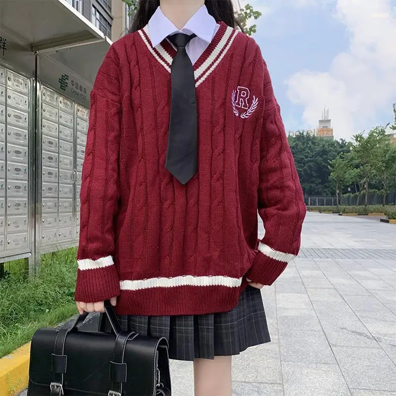New College Style Sweet JK Uniform Pullover Sweater Korean V-neck Sweater Female Student Loose Outwear Japanese School Uniform
New College Style Sweet JK Uniform Pullover Sweater Korean V-neck Sweater Female Student Loose Outwear Japanese School Uniform