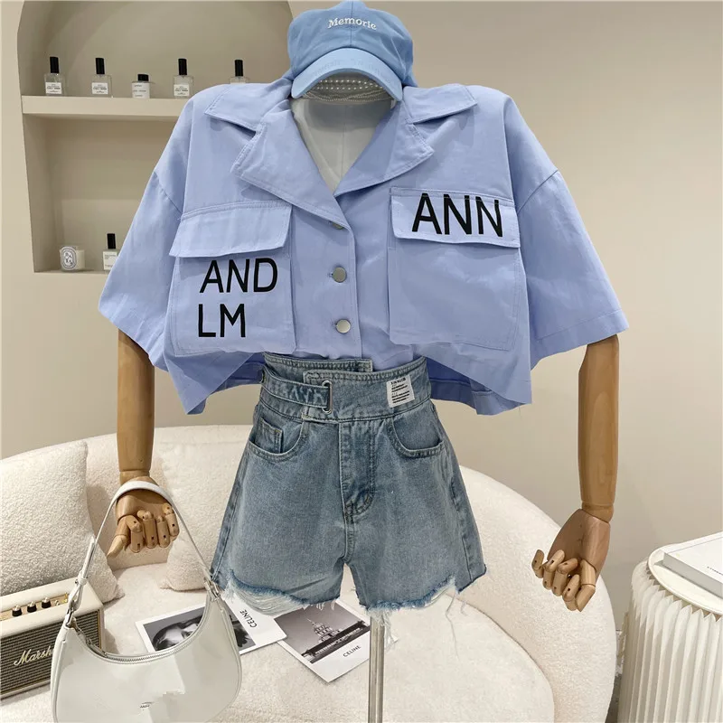 Women's Spring 2021 Niche Design Fashion Loose Straight A-line Wide Leg Pants High Waisted Denim Shorts
Women's Spring 2021 Niche Design Fashion Loose Straight A-line Wide Leg Pants High Waisted Denim Shorts