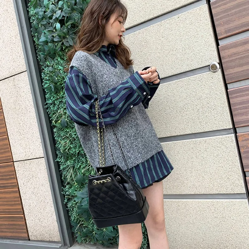 Women Small Packing Backpack Luxury Cow Real Leather Bucket Chain Shoulder Bag Fashion Diamond Lattice Ladies Travel Backpack
Women Small Packing Backpack Luxury Cow Real Leather Bucket Chain Shoulder Bag Fashion Diamond Lattice Ladies Travel Backpack
