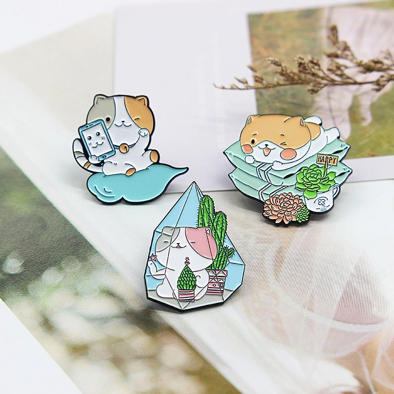 Cute Cat Phone Video Brooch Lying Pillow Morning Sleep Enamel Lapel Pin Picking Cactus Backpack Badge Bag Jewelry Gift for Kids
Cute Cat Phone Video Brooch Lying Pillow Morning Sleep Enamel Lapel Pin Picking Cactus Backpack Badge Bag Jewelry Gift for Kids