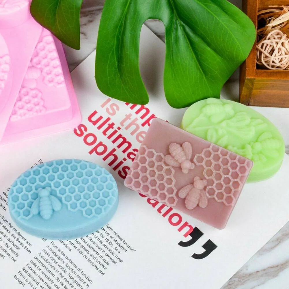 6 Hole Oval Bee Silica Gel Mold Manual Soap Multi-purpose Mold Flexible Durable Cake Mold Non-stick Easy Remove Diy Baking Tool
6 Hole Oval Bee Silica Gel Mold Manual Soap Multi-purpose Mold Flexible Durable Cake Mold Non-stick Easy Remove Diy Baking Tool