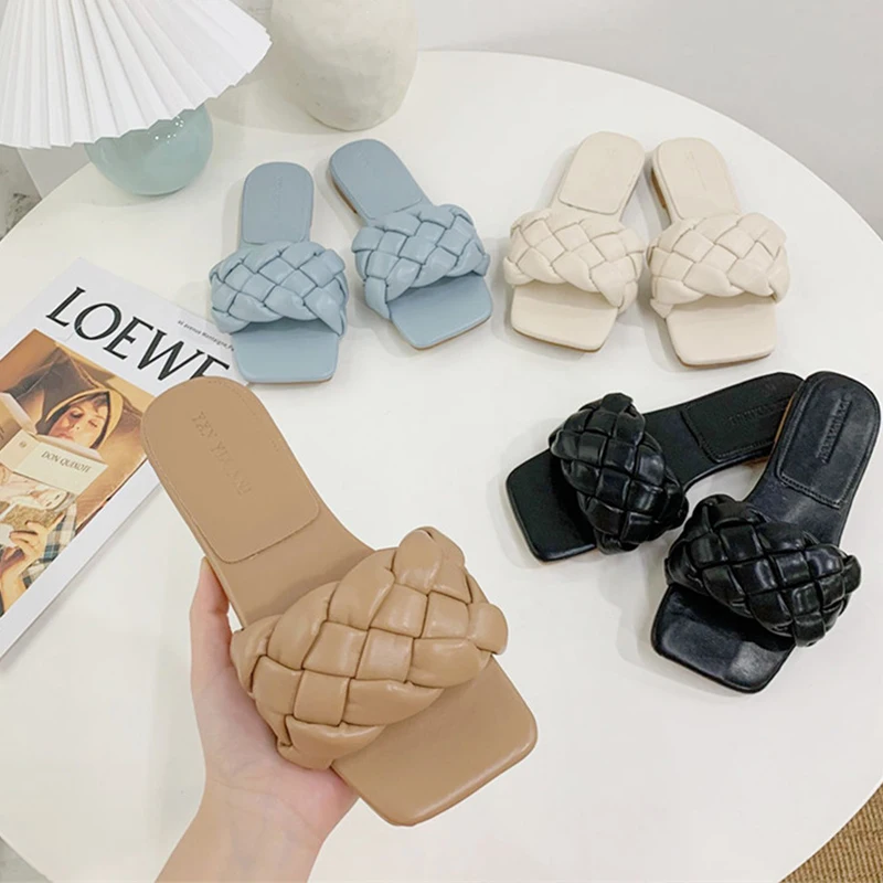 Chic Women Slippers 2021 Hot Women Weave Slippers Flat Shoes Fashion Leisure Shoes Blue Beach Shoe Charm Office Women Slippers
Chic Women Slippers 2021 Hot Women Weave Slippers Flat Shoes Fashion Leisure Shoes Blue Beach Shoe Charm Office Women Slippers