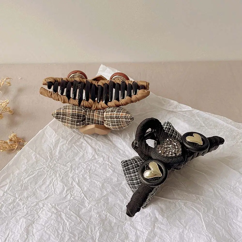 Black Coffee Color Barrettes Hair Ornaments Big Pu Leather Heart Hair Clips Women Hair Pins Korean Style Bow Hair Claws
Black Coffee Color Barrettes Hair Ornaments Big Pu Leather Heart Hair Clips Women Hair Pins Korean Style Bow Hair Claws
