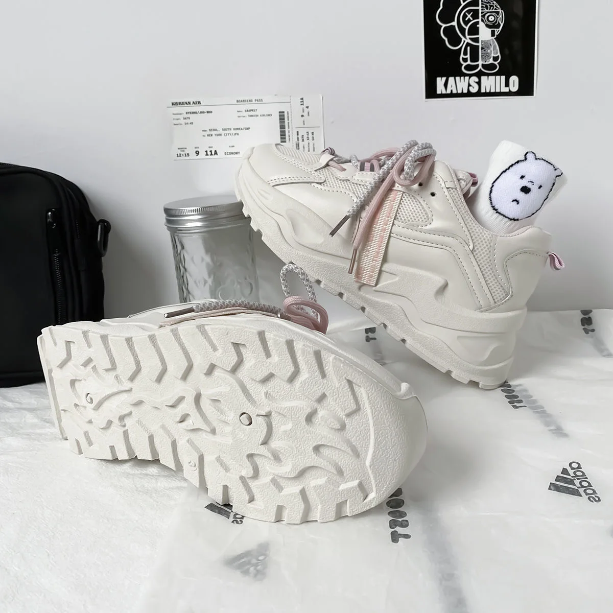 Женские массивные кроссовки на толстой подошве, Модные дышащие кроссовки на вулканизированной платформе, повседневная обувь для женщин на ...
Женские массивные кроссовки на толстой подошве, Модные дышащие кроссовки на вулканизированной платформе, повседневная обувь для женщин на ...