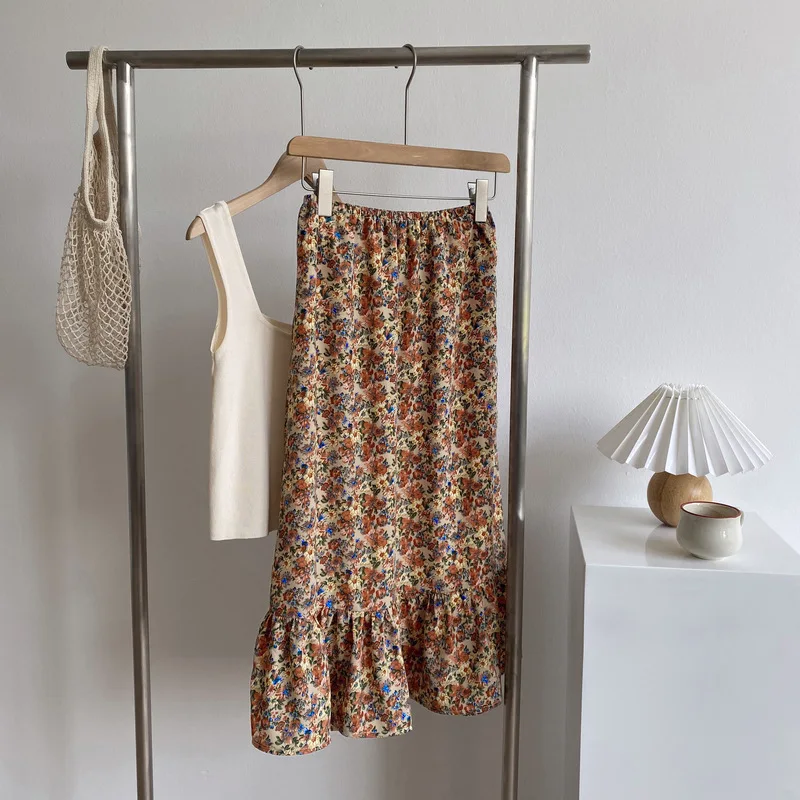 High Waist Vintage Print Long Skirts for Women Ruffles Patchwork Trumpet Skirt 2021 Spring Summer Chic Fashion Chiffon Faldas
High Waist Vintage Print Long Skirts for Women Ruffles Patchwork Trumpet Skirt 2021 Spring Summer Chic Fashion Chiffon Faldas
