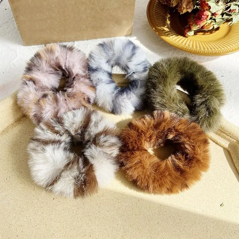 5PCS Fake Fur Hair Scrunchies Decorative Pompom Bobble Scrunchy Ponytail Holders Hair Bands Women Headwear
5PCS Fake Fur Hair Scrunchies Decorative Pompom Bobble Scrunchy Ponytail Holders Hair Bands Women Headwear