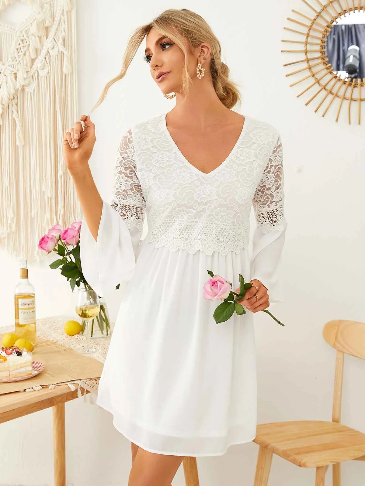 ZANZEA Elegant Flare Sleeve V-neck Dress Women Casual Lace Stitching A-line Mini Vestidos Ladies Vintage Party Short Robes
ZANZEA Elegant Flare Sleeve V-neck Dress Women Casual Lace Stitching A-line Mini Vestidos Ladies Vintage Party Short Robes