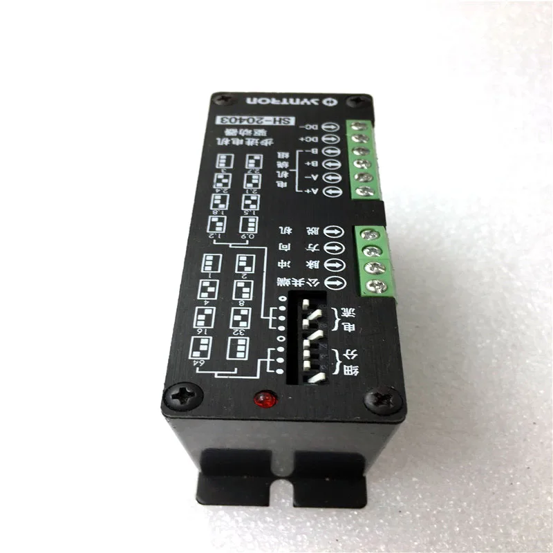Драйвер шагового двигателя Syntron SH-20403, 10-40VDC, 2-фазный драйвер для шагового двигателя NEMA23 
Драйвер шагового двигателя Syntron SH-20403, 10-40VDC, 2-фазный драйвер для шагового двигателя NEMA23