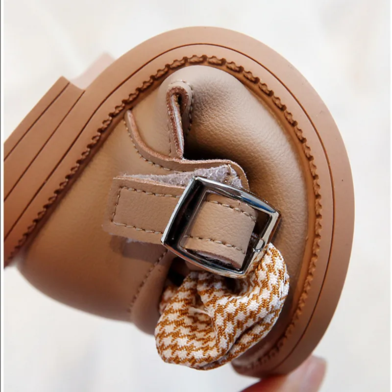 Girls' Leather Shoes In Spring 2021 The New Korean Bow Princess Shoes Fashion Soft-soled Joker Shoes Princess Flats
Girls' Leather Shoes In Spring 2021 The New Korean Bow Princess Shoes Fashion Soft-soled Joker Shoes Princess Flats