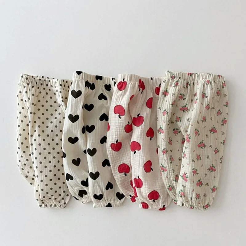 Summer newborn girls pants cotton heart polka dot trousers children loose casual mosquito pants Korean clothes girls pants
Summer newborn girls pants cotton heart polka dot trousers children loose casual mosquito pants Korean clothes girls pants