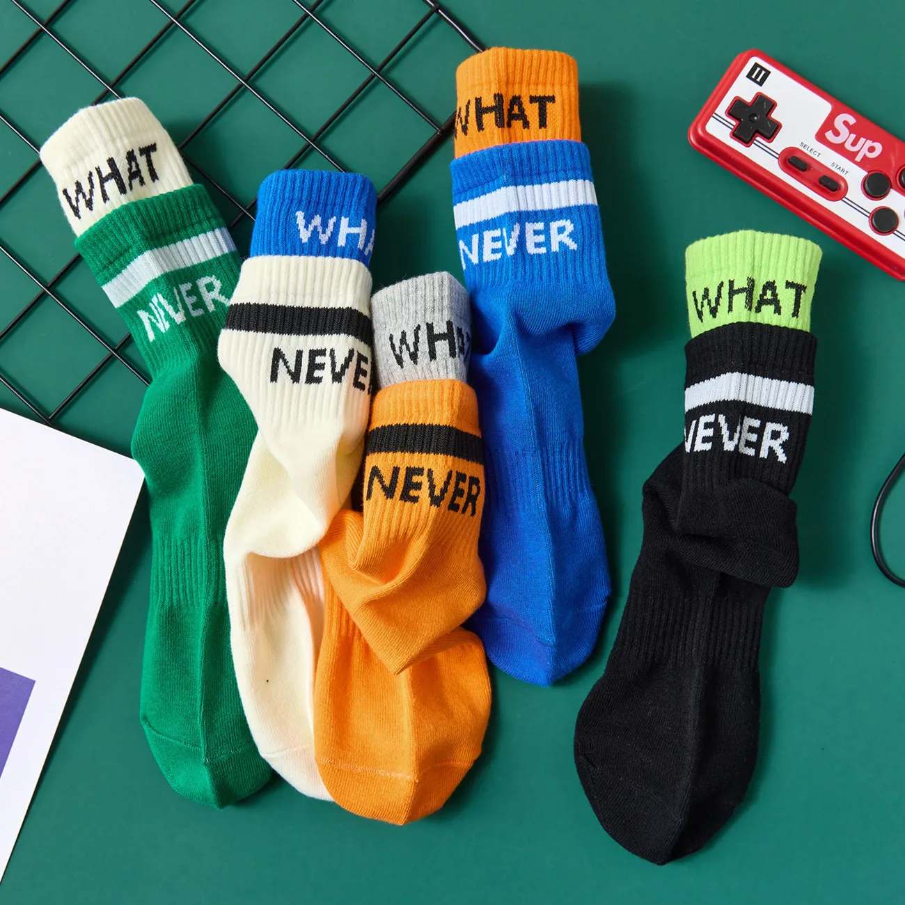 Dreamlikelin Men's Basketball Socks Spring Autumn Letters Print Male Sports Socks Cotton Crew Socks
Dreamlikelin Men's Basketball Socks Spring Autumn Letters Print Male Sports Socks Cotton Crew Socks