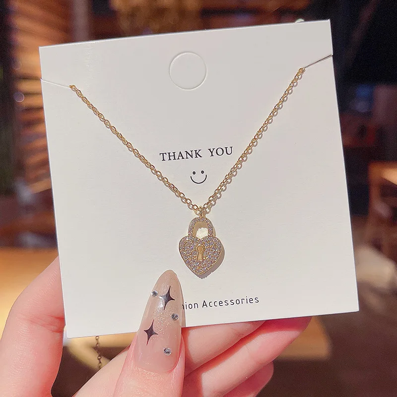 Korean fashion personality full diamond heart-shaped titanium steel necklace female temperament all-match clavicle chain
Korean fashion personality full diamond heart-shaped titanium steel necklace female temperament all-match clavicle chain