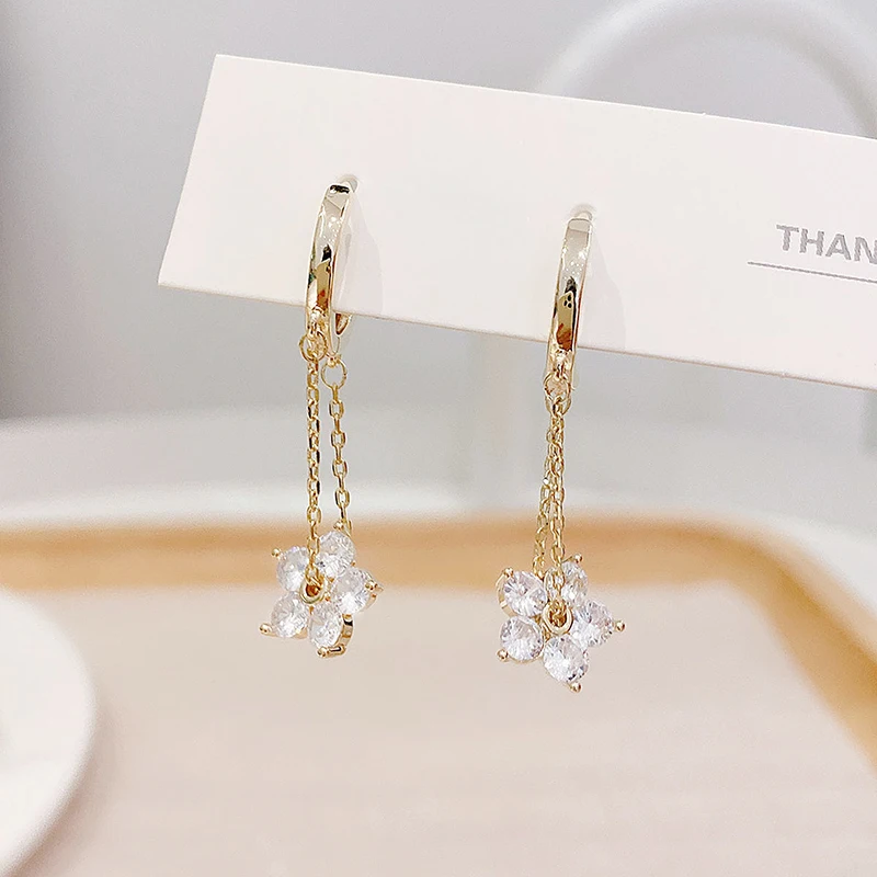 YDL Hot Sale Super Shining Transparent Cubic Crystal CZ Flower Earring for Women Bling Zirconia Drop Shipping Accessories Gfit
YDL Hot Sale Super Shining Transparent Cubic Crystal CZ Flower Earring for Women Bling Zirconia Drop Shipping Accessories Gfit