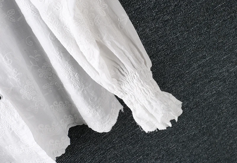 2021 New Spring Women Blouse Japan Style Mori Girl Fresh Lace Turndown Collar Embroidery White Long Sleeve Cotton linen Shirt
2021 New Spring Women Blouse Japan Style Mori Girl Fresh Lace Turndown Collar Embroidery White Long Sleeve Cotton linen Shirt