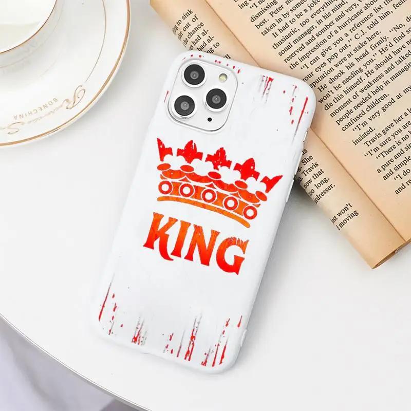King Queen Cartoon Crown Letter luxury Phone Case coque Candy Color for iPhone 11 12 mini pro XS MAX 8 7 6 6S Plus X SE 2020 XR
King Queen Cartoon Crown Letter luxury Phone Case coque Candy Color for iPhone 11 12 mini pro XS MAX 8 7 6 6S Plus X SE 2020 XR