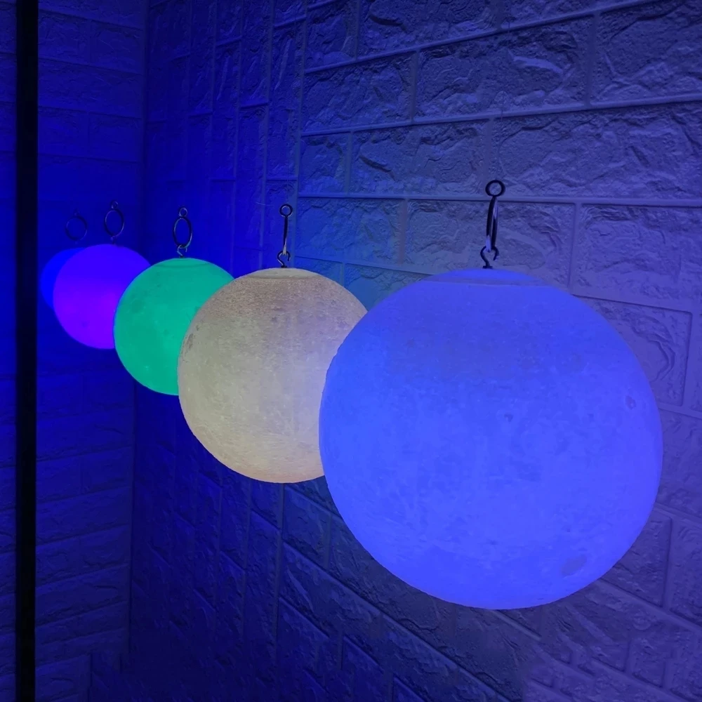 16 Colors Led Moon Lamp USB Rechargeable Decorative Lights 3D Print Led Moon Light Hang Ceiling Lamp Dimmable Lamps Night Lights
16 Colors Led Moon Lamp USB Rechargeable Decorative Lights 3D Print Led Moon Light Hang Ceiling Lamp Dimmable Lamps Night Lights
