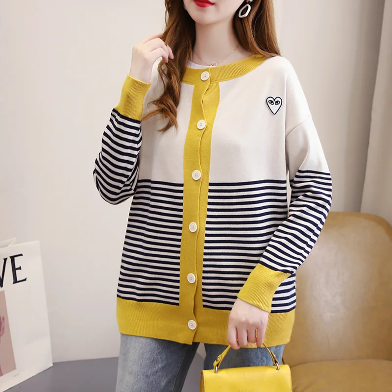 Autumn Cardigan Women Sweater Female Single Breasted Retro Striped Knitted Sweater Ladies Casual Loose Korean Style Jacke Tops
Autumn Cardigan Women Sweater Female Single Breasted Retro Striped Knitted Sweater Ladies Casual Loose Korean Style Jacke Tops
