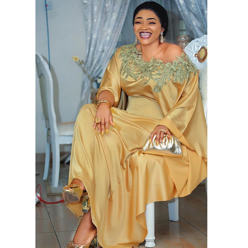 African Women's Maxi Dress Round Neck With Diamond Lace Robe Singer Star Party Nightclub India South Africa Clothing Ladies 2105
African Women's Maxi Dress Round Neck With Diamond Lace Robe Singer Star Party Nightclub India South Africa Clothing Ladies 2105