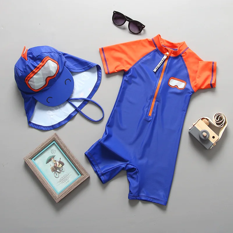 Купальный костюм для детей цельный купальный с солнцезащитным колпачком UV50