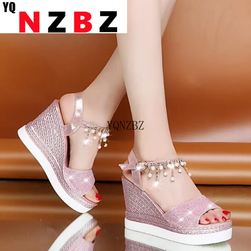 2021 NEW Summer Shoes for Woman Wedge Sandals Rhinestone Women Bling Peep Toe High Heels Sandals Ladies Footwear sandal platform
2021 NEW Summer Shoes for Woman Wedge Sandals Rhinestone Women Bling Peep Toe High Heels Sandals Ladies Footwear sandal platform