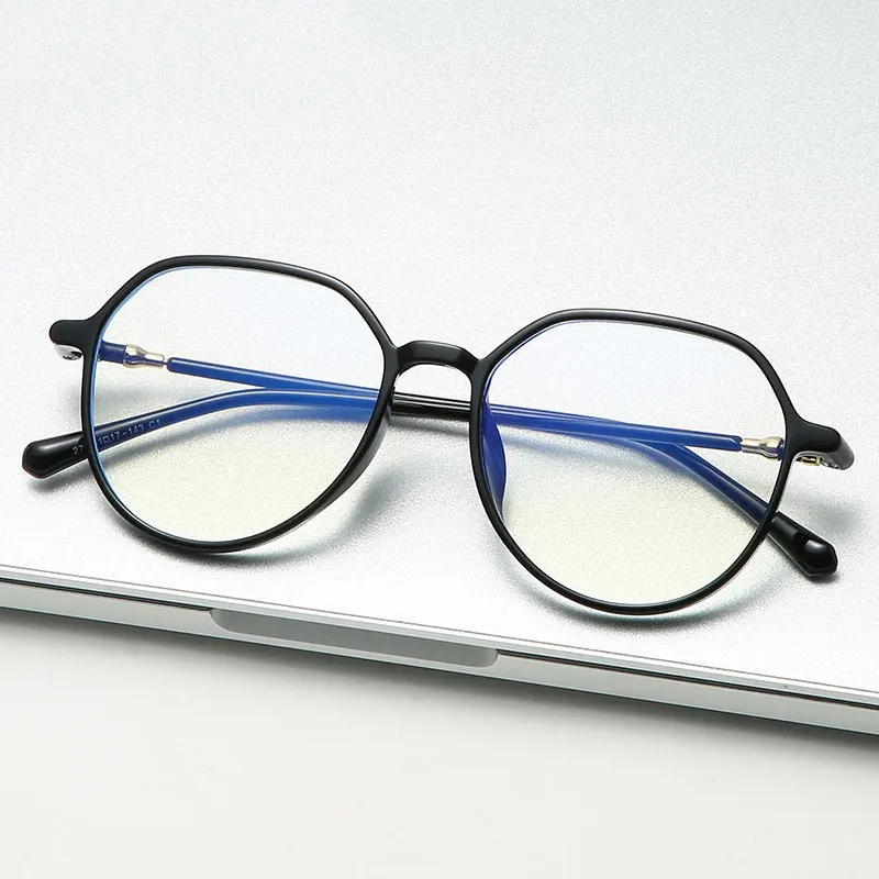 2021 new men's and women's simple glasses decoration trend retro flat mirror can be equipped with myopia glasses frame. 
2021 new men's and women's simple glasses decoration trend retro flat mirror can be equipped with myopia glasses frame.
