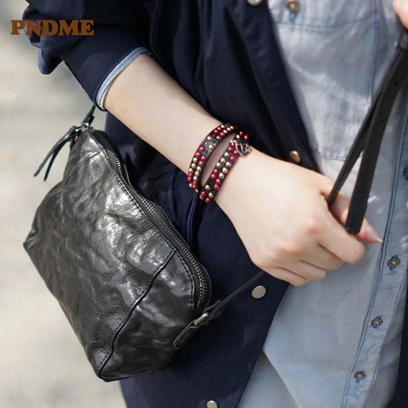 retro luxury natural Genuine leather ladies small shoulder messenger bag literary simple first layer cowhide party dumpling bag
retro luxury natural Genuine leather ladies small shoulder messenger bag literary simple first layer cowhide party dumpling bag