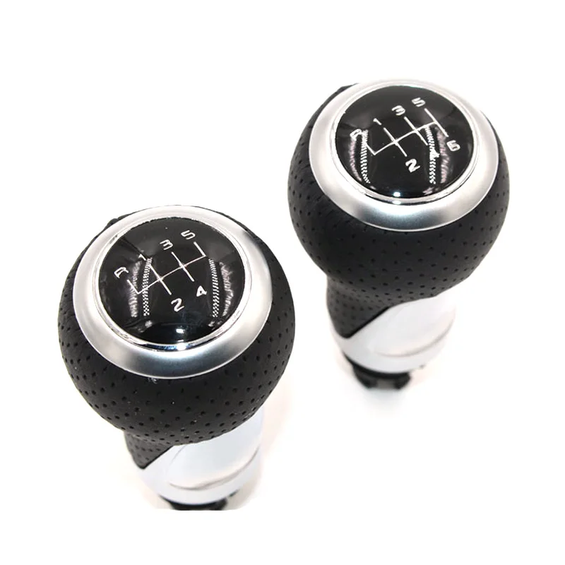 Кожаная черная Хромированная ручка переключения передач для Audi A4 A5 Q5 для VW Passat Golf Стайлинг автомобиля ручка переключения передач
Кожаная черная Хромированная ручка переключения передач для Audi A4 A5 Q5 для VW Passat Golf Стайлинг автомобиля ручка переключения передач