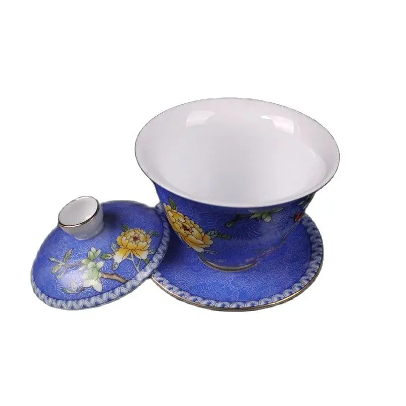 Chinese Old Porcelain Blue Ground Gold Powder Color Flower And Bird Pattern Covered Bowl
Chinese Old Porcelain Blue Ground Gold Powder Color Flower And Bird Pattern Covered Bowl