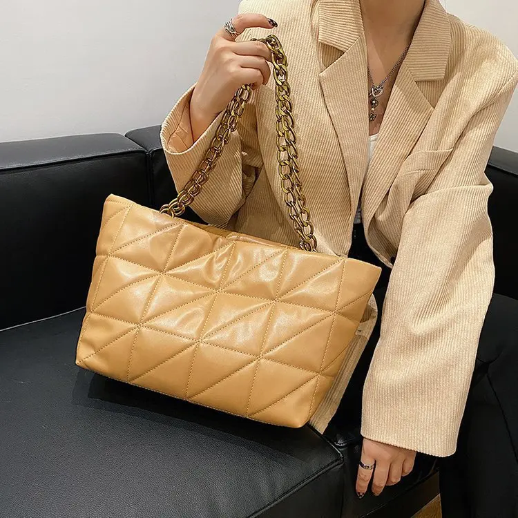High Quality Leather Shoulder Bag for Women 2121 Chain Handbag Luxury Designer Purses Crossbody Bag Cute Satchel Brand Hand Bag
High Quality Leather Shoulder Bag for Women 2121 Chain Handbag Luxury Designer Purses Crossbody Bag Cute Satchel Brand Hand Bag