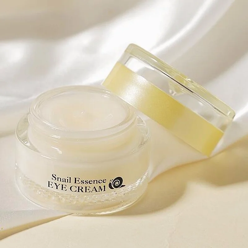 Snail Essence Eye Cream Moisturizes The Skin Removes Dark Circles Under The Eyes Anti-wrinkle Anti-aging Care for The Eye Area
Snail Essence Eye Cream Moisturizes The Skin Removes Dark Circles Under The Eyes Anti-wrinkle Anti-aging Care for The Eye Area