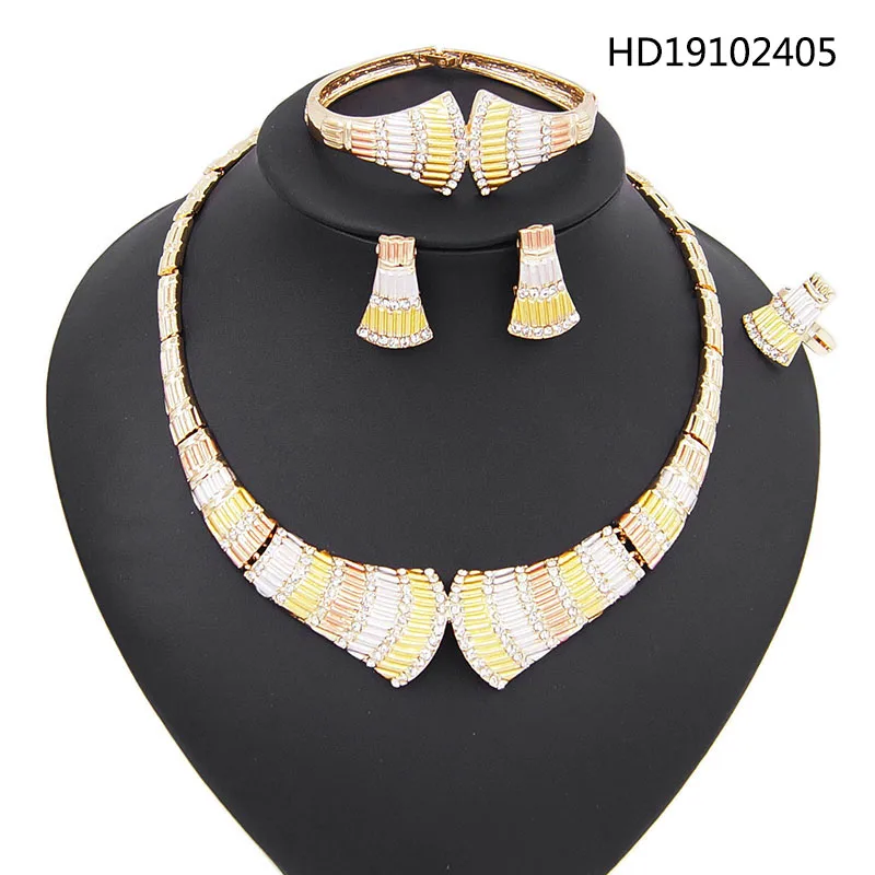 Yulaili 2019 Fashion Elegant African Nigerian Wedding Jewelry Sets for Women Crystal Tricolor Necklace Earrings Bracelet Ring 
Yulaili 2019 Fashion Elegant African Nigerian Wedding Jewelry Sets for Women Crystal Tricolor Necklace Earrings Bracelet Ring
