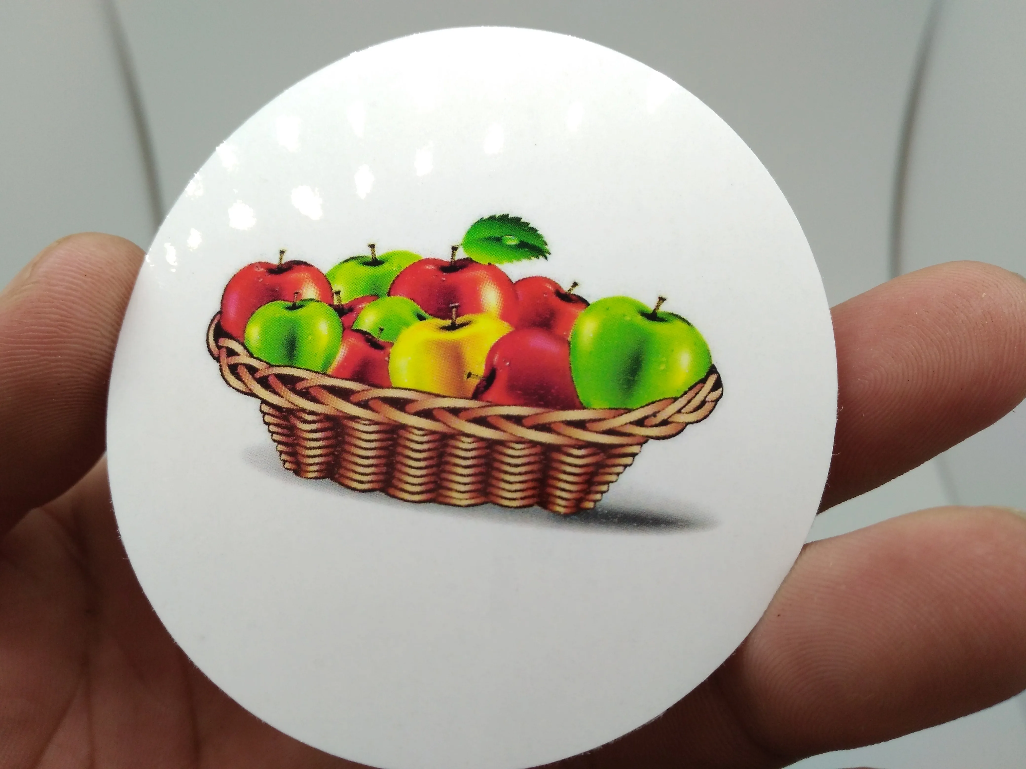 

2"(vinyl sticker) round full color adhesive sticker label printing .glossy laminnatee