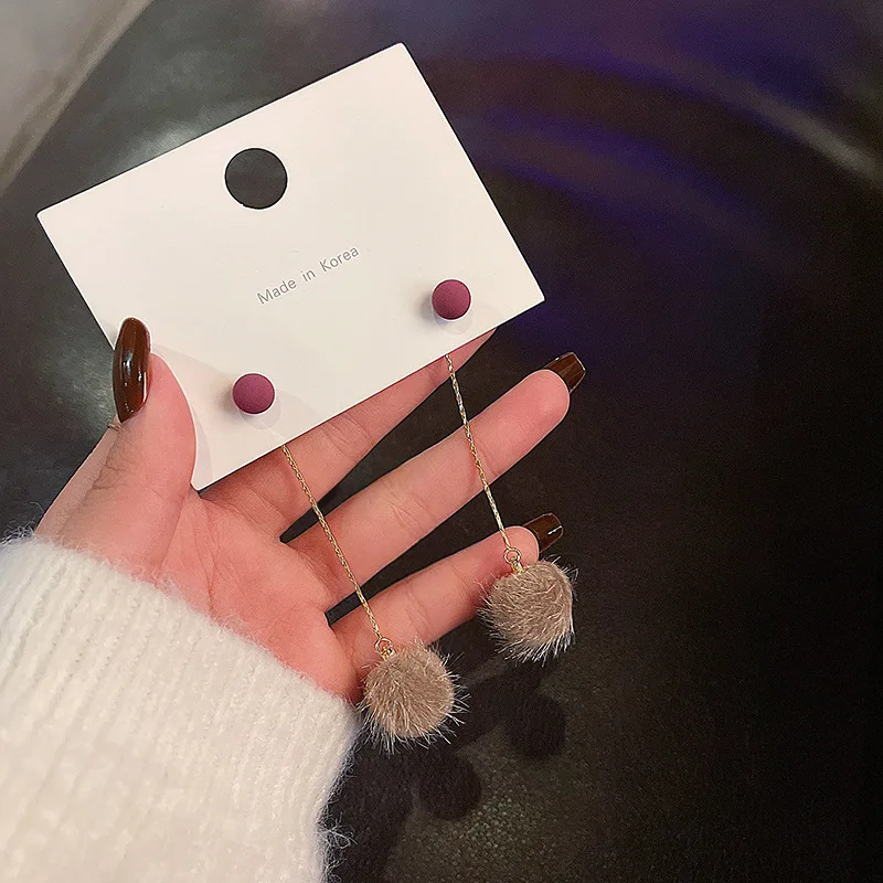 2021 Trend New S925 Silvers Circle Long Hairball Pendant Earrings for Women INS Style Earrings Classic Jewellery Unusual Fashion
2021 Trend New S925 Silvers Circle Long Hairball Pendant Earrings for Women INS Style Earrings Classic Jewellery Unusual Fashion