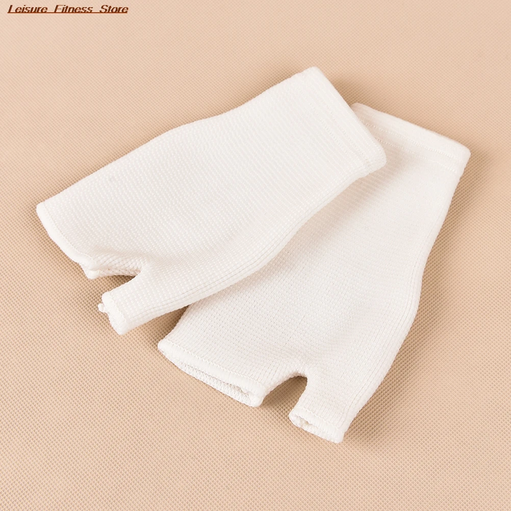 1Pair New Ultrathin Ventilate Wrist Guard Arthritis Brace Sleeve Support Glove Elastic Palm Hand Wrist Supports 
1Pair New Ultrathin Ventilate Wrist Guard Arthritis Brace Sleeve Support Glove Elastic Palm Hand Wrist Supports