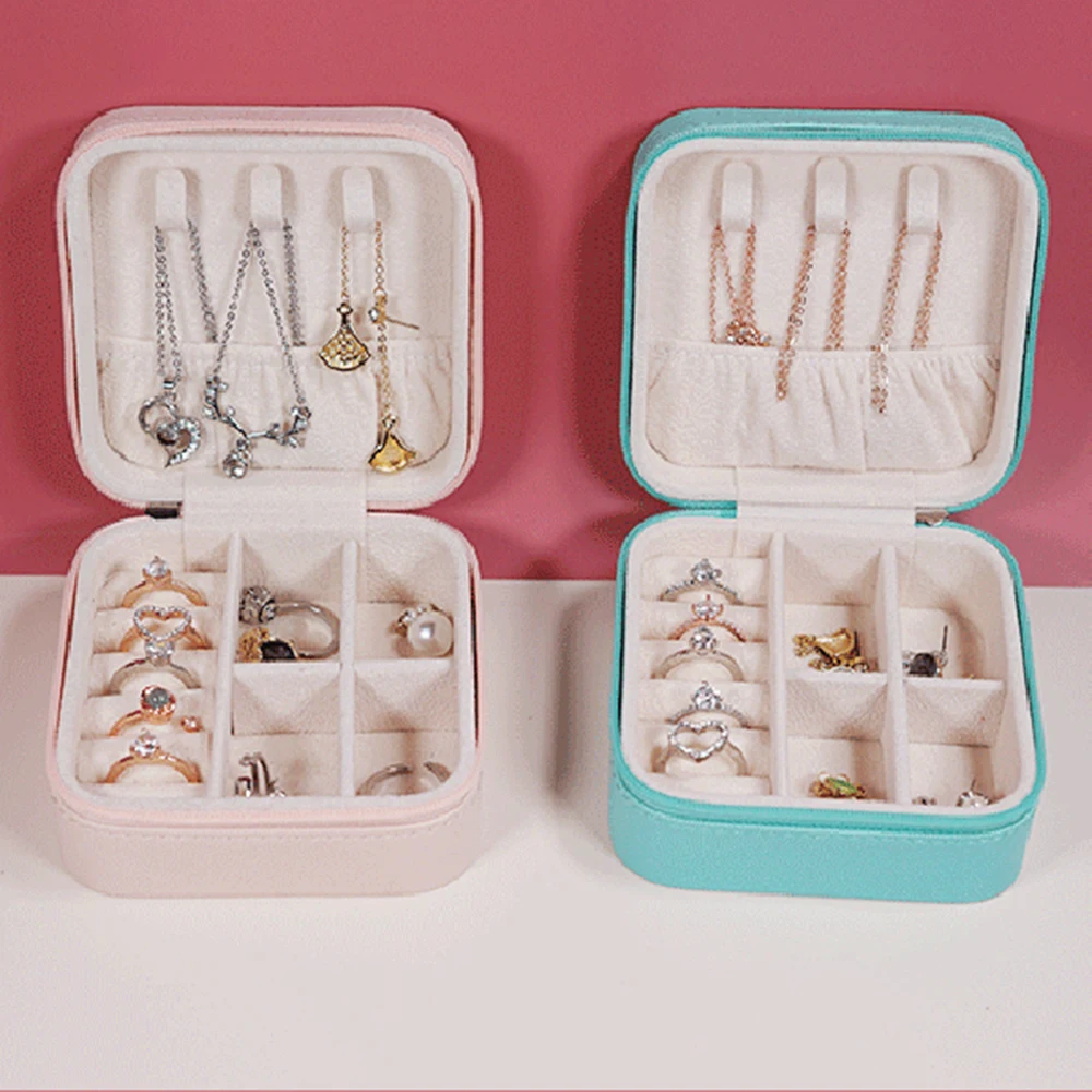 10*10*5cm LVPAI Jewelry Organizer Boxes PU Leather Portable Travel Jewelry Case Earring Necklace Ring Zipper Small Jewelry Case
10*10*5cm LVPAI Jewelry Organizer Boxes PU Leather Portable Travel Jewelry Case Earring Necklace Ring Zipper Small Jewelry Case