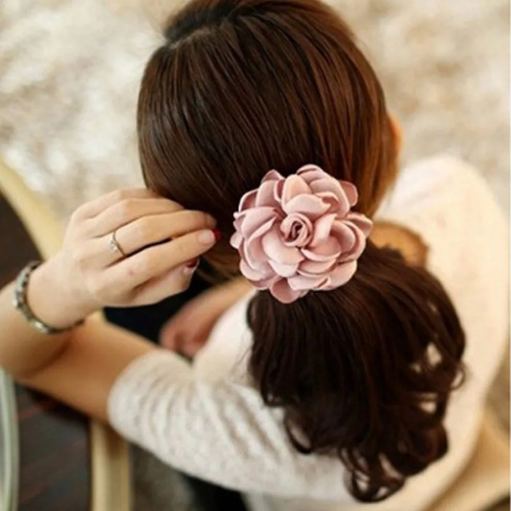 Fashion Women Rose Elastic Hair Bands Big Flower Versatile Fashion Rose Flower Hair Rope Charms Rubber Hair Accessories
Fashion Women Rose Elastic Hair Bands Big Flower Versatile Fashion Rose Flower Hair Rope Charms Rubber Hair Accessories