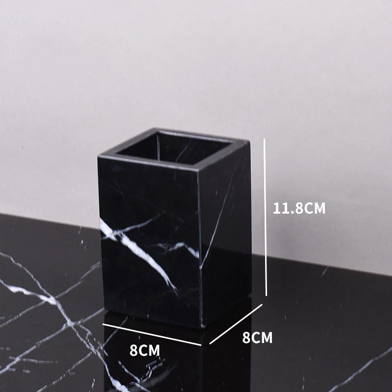 Набор аксессуаров для ванной комнаты Margiua из натурального мрамора
Набор аксессуаров для ванной комнаты Margiua из натурального мрамора