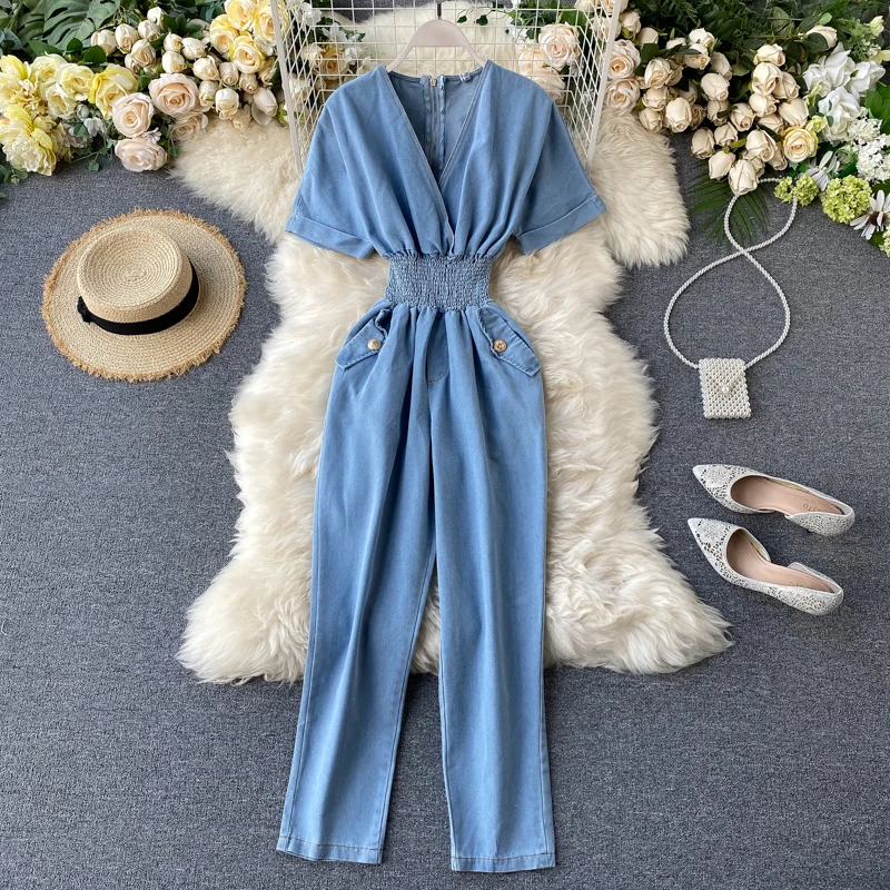 Summer Denim Jumpsuit Vintage Short Sleeves V-Neck Elastic Waist Straight Jeans Casual Overalls Club Outfits For Women 
Summer Denim Jumpsuit Vintage Short Sleeves V-Neck Elastic Waist Straight Jeans Casual Overalls Club Outfits For Women