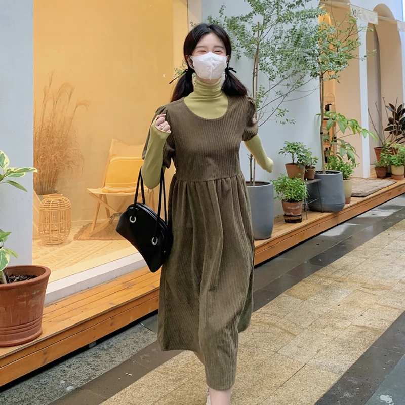Autumn and winter new 2021 ladies student thickened dress retro design sense of sleeves and high neck knitted bottoming shirt
Autumn and winter new 2021 ladies student thickened dress retro design sense of sleeves and high neck knitted bottoming shirt