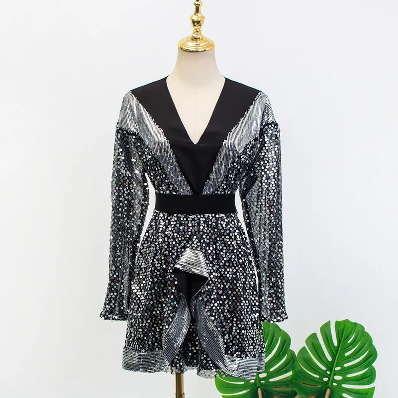 kpop IU Lee Ji Eun Streetwear fashion sequins V-neck long sleeved dress women summer new Nightclub sexy loose High waist dresses
kpop IU Lee Ji Eun Streetwear fashion sequins V-neck long sleeved dress women summer new Nightclub sexy loose High waist dresses