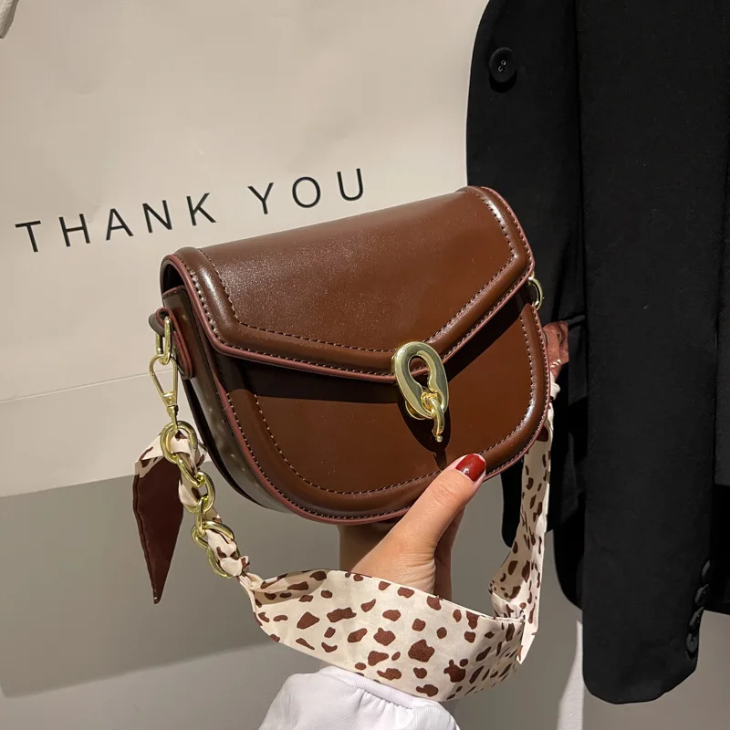 Niche Design Handbags Female autumn/winter 2021 New Tide Restoring Ancient Ways Of Fashion Chain Inclined Shoulder Bag
Niche Design Handbags Female autumn/winter 2021 New Tide Restoring Ancient Ways Of Fashion Chain Inclined Shoulder Bag