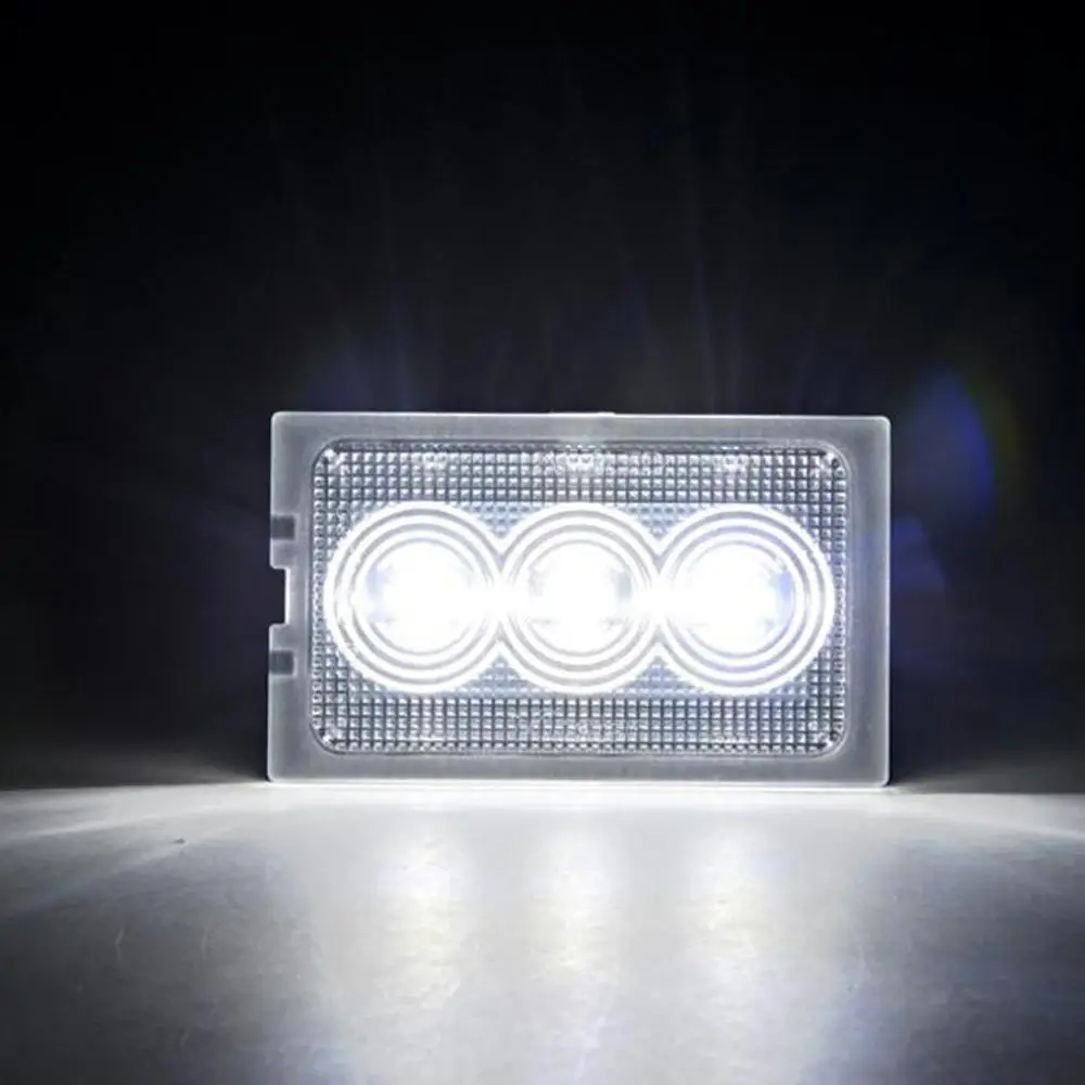 For Land Rover Discover LR3 LR4 Ranger Rover Sport L320 Freelander2 LR2 Car Rear LED License plate Light Number Plate Lamp
For Land Rover Discover LR3 LR4 Ranger Rover Sport L320 Freelander2 LR2 Car Rear LED License plate Light Number Plate Lamp