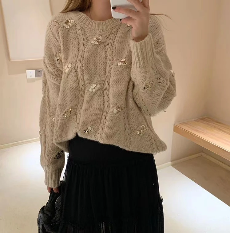 2020 Autumn New Fashionable Sequin Hollow Twist Pullover Sweater Loose Casual Outer Wear Knitted Top Women
2020 Autumn New Fashionable Sequin Hollow Twist Pullover Sweater Loose Casual Outer Wear Knitted Top Women