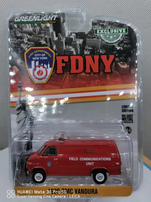 Коллекционная металлическая модель автомобиля GreenLight 1:64 1989 Vandura FDNY из литого под давлением
Коллекционная металлическая модель автомобиля GreenLight 1:64 1989 Vandura FDNY из литого под давлением