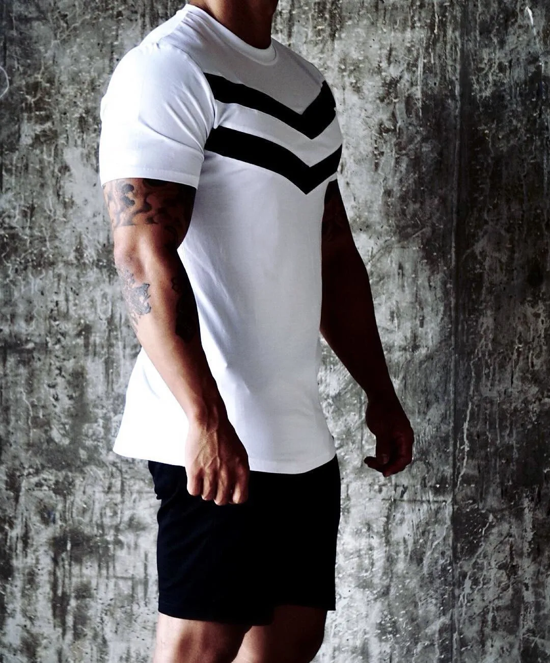 2021 Latest Muscular Men Summer New Sports Fitness Training T-Shirt Men's Casual Cotton Short Sleeve Comfortable And Breathable
2021 Latest Muscular Men Summer New Sports Fitness Training T-Shirt Men's Casual Cotton Short Sleeve Comfortable And Breathable