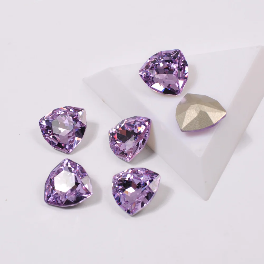 YANRUO 4706 K9 Glitter Glass Rhinestones Trilliant Shape Violet Color Nail Rhinestone 3D Jewelry Making Beads DIY Nail Art Gems
YANRUO 4706 K9 Glitter Glass Rhinestones Trilliant Shape Violet Color Nail Rhinestone 3D Jewelry Making Beads DIY Nail Art Gems